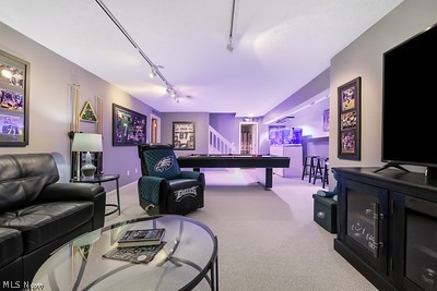 Shady Hollow Condo - Residential