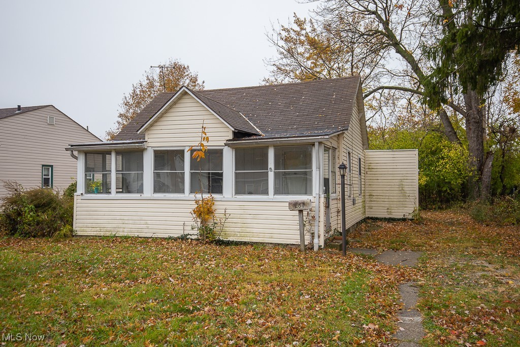 254 E 315th Street, Willowick, Ohio image 16