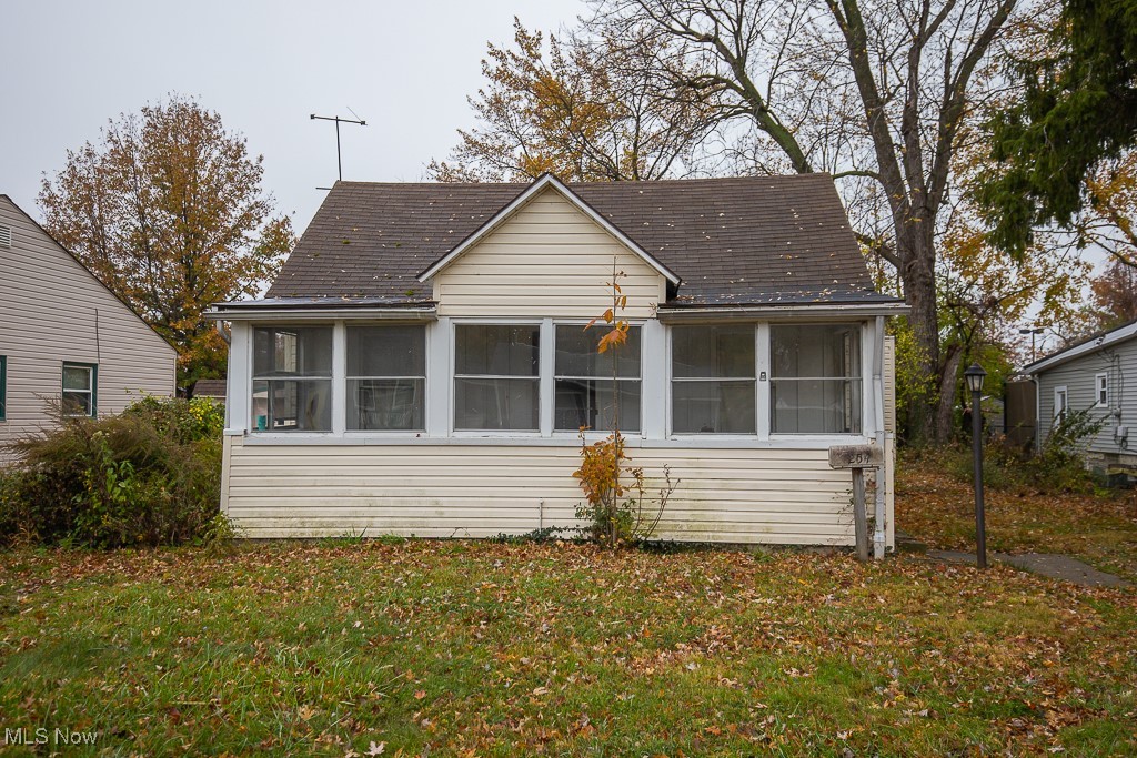 254 E 315th Street, Willowick, Ohio image 1