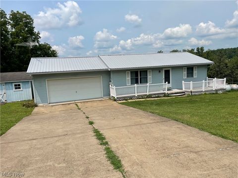 Homes For Sale - 71750 Chini Orchard Road<br/> Belmont County, Flushing, OH 43977