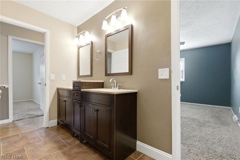 Tiny photo for 5132 Ridgeglen Circle NW, Canton, OH 44708 (MLS # 5187353)