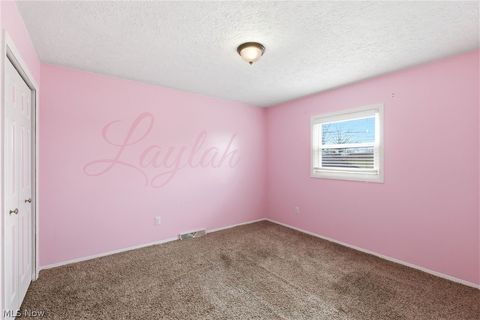 Tiny photo for 5132 Ridgeglen Circle NW, Canton, OH 44708 (MLS # 5187353)