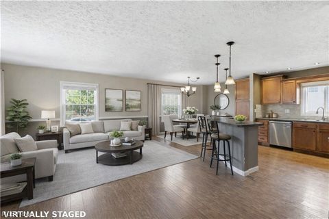 Tiny photo for 5132 Ridgeglen Circle NW, Canton, OH 44708 (MLS # 5187353)