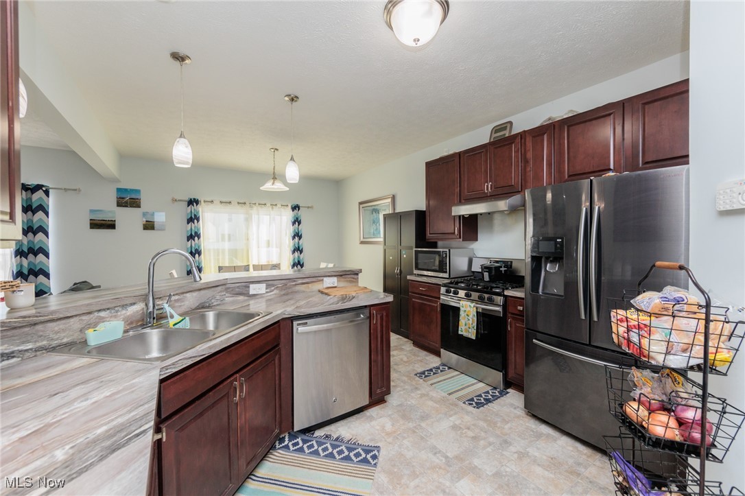 4545 Blush Court, Lorain, Ohio image 10