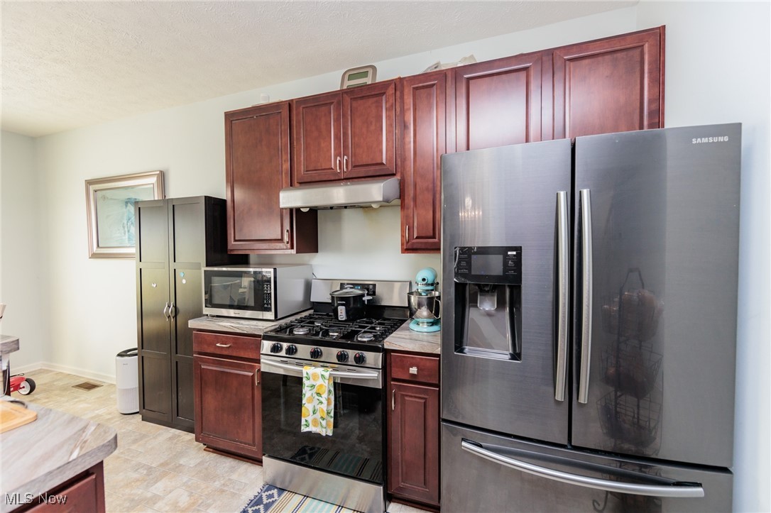 4545 Blush Court, Lorain, Ohio image 14