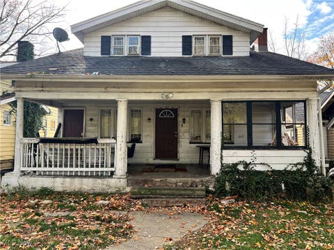 Photo for 525 W Ravenwood Avenue