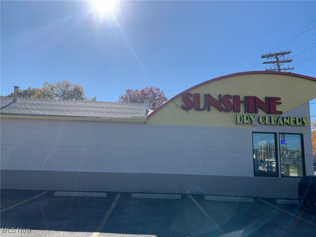 Riverview - Commercial Sale