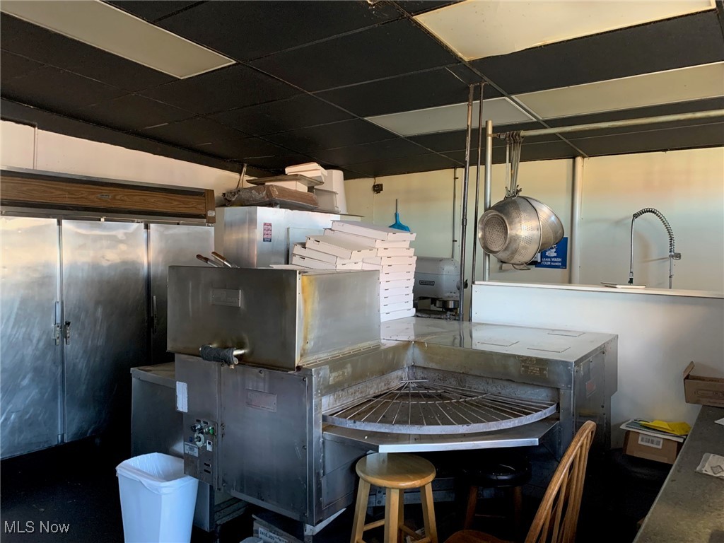 Riverview - Commercial Sale