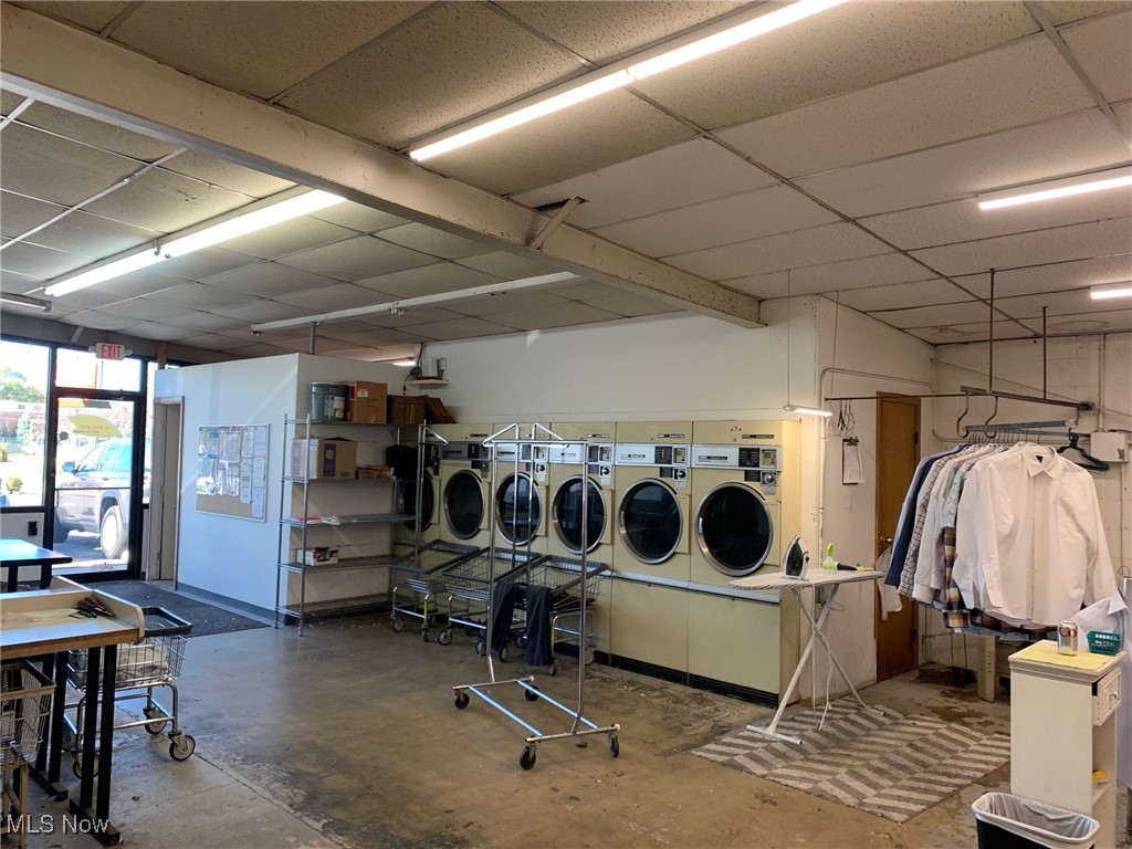 Riverview - Commercial Sale