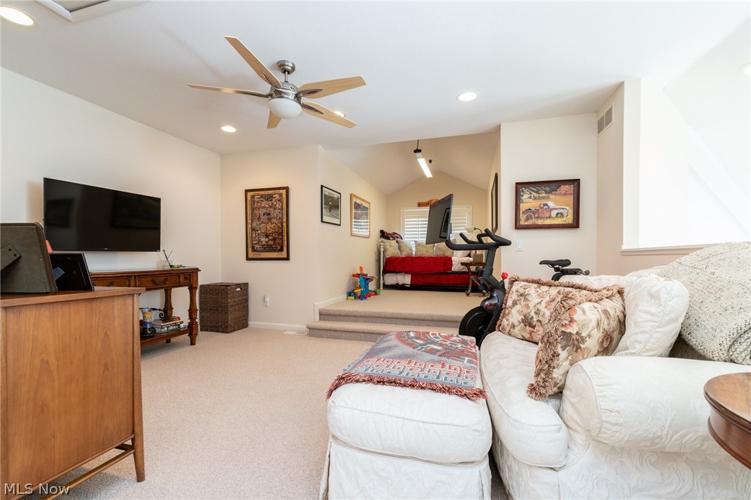 Villas/Orange Condo Ph Xi - Residential