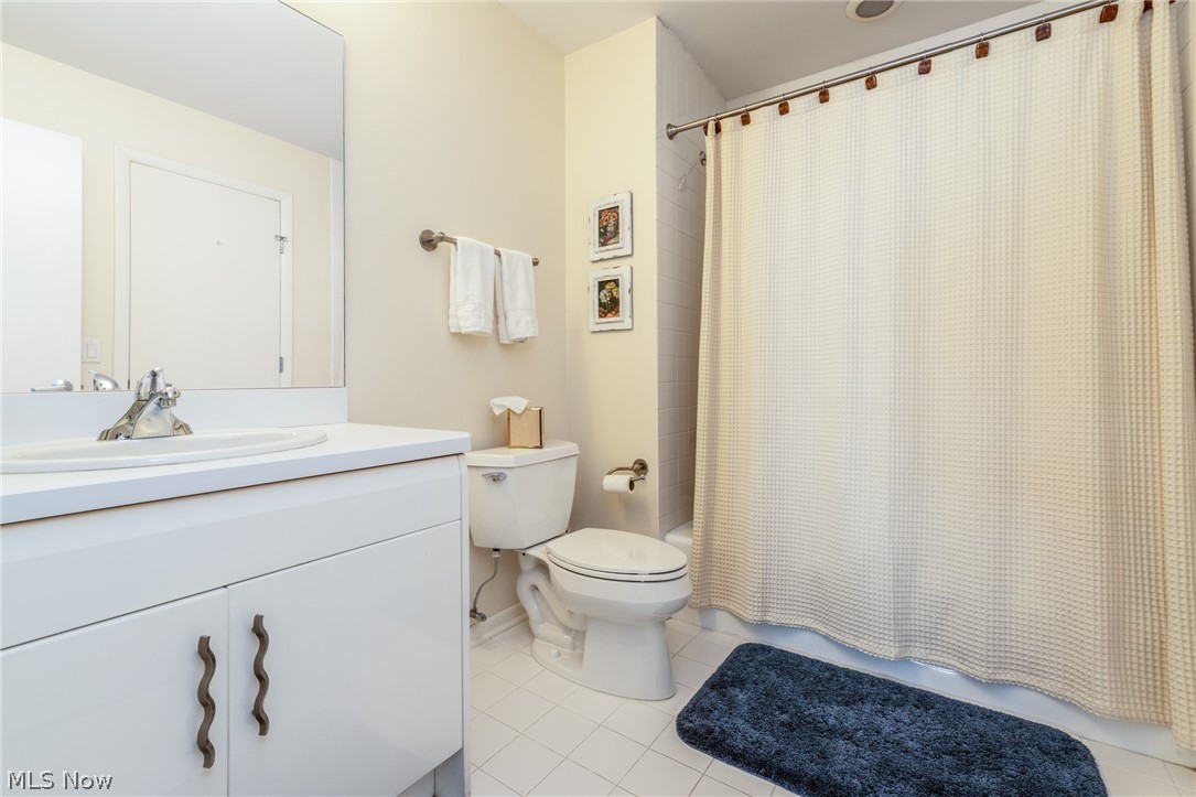 Villas/Orange Condo Ph Xi - Residential