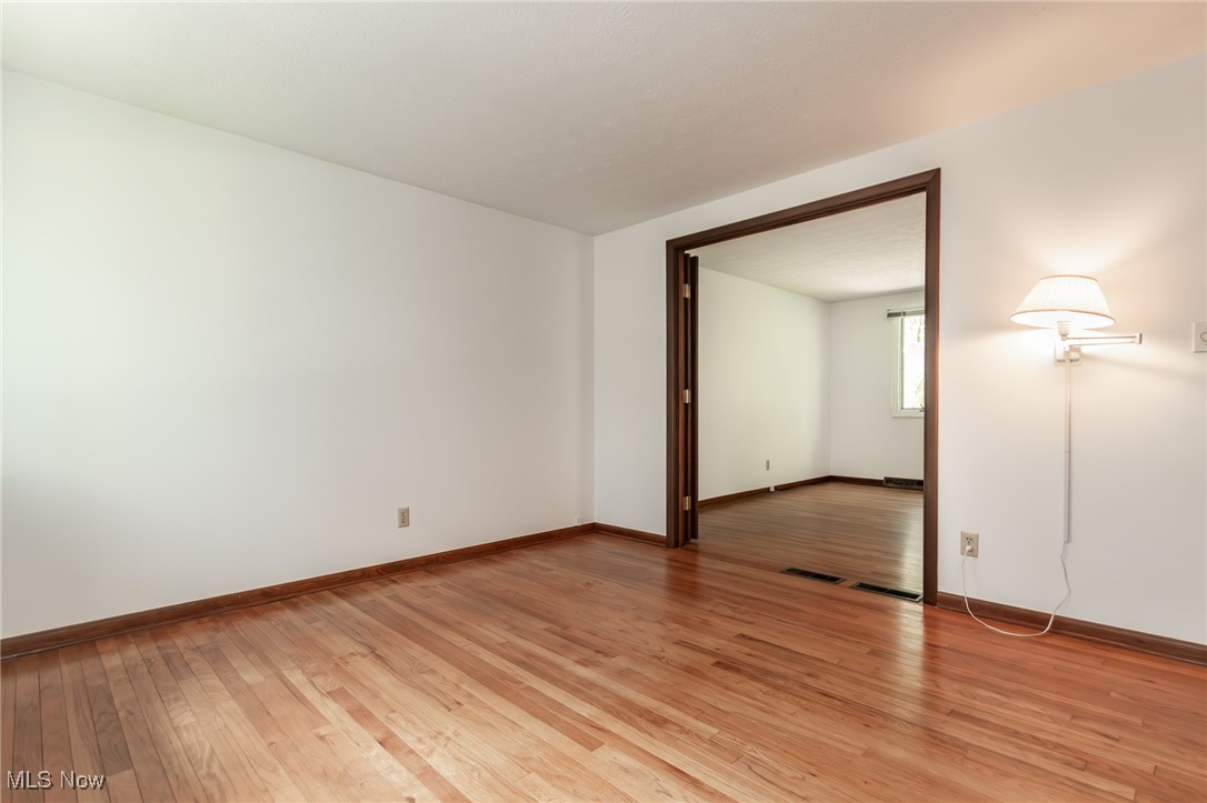 12562 Harold Drive, Chesterland, Ohio image 22