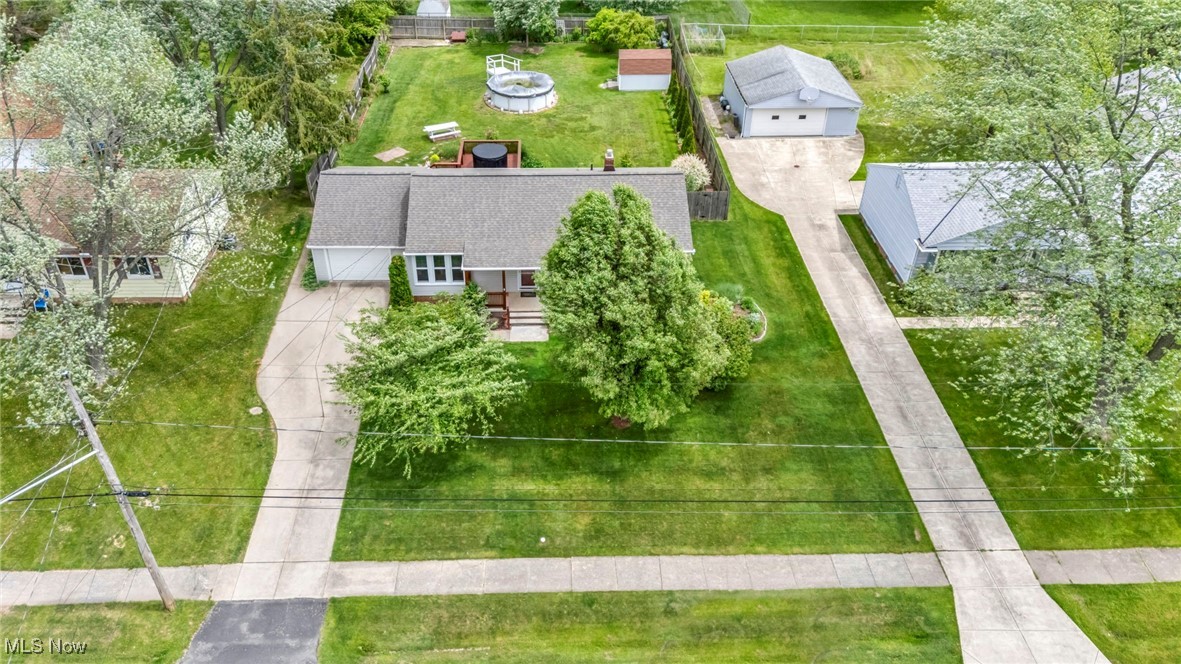 6795 Charles Road, North Olmsted, Ohio image 23