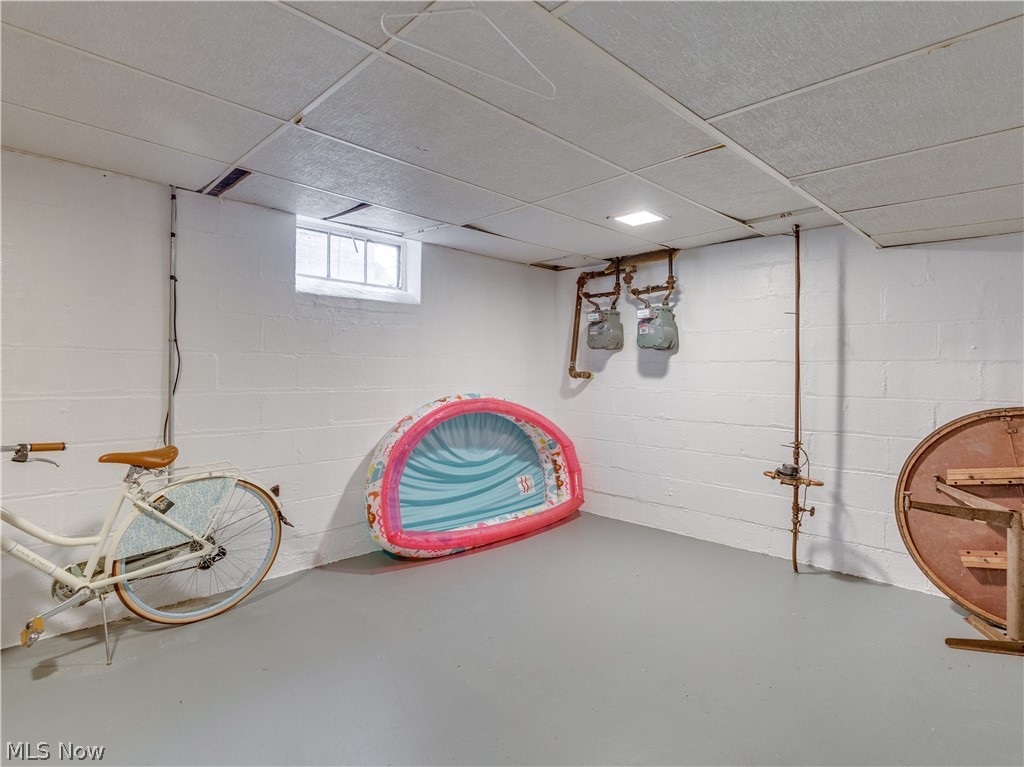 Luceys - Residential Income