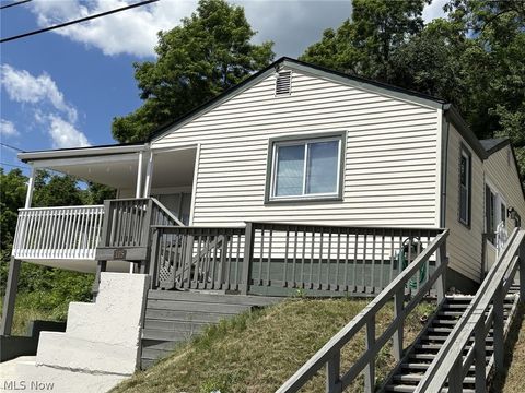 Homes For Sale - 105 Riverview Street<br/> Toronto, OH 43964