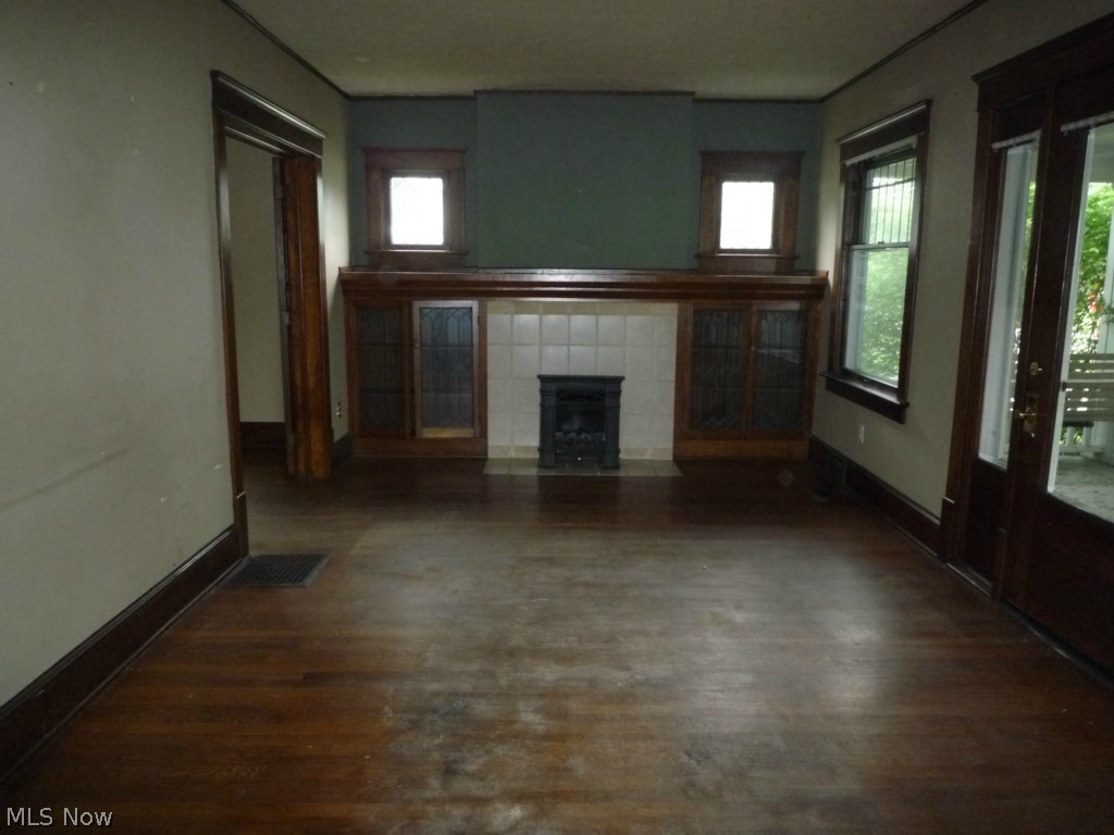 Village/Seville - Residential