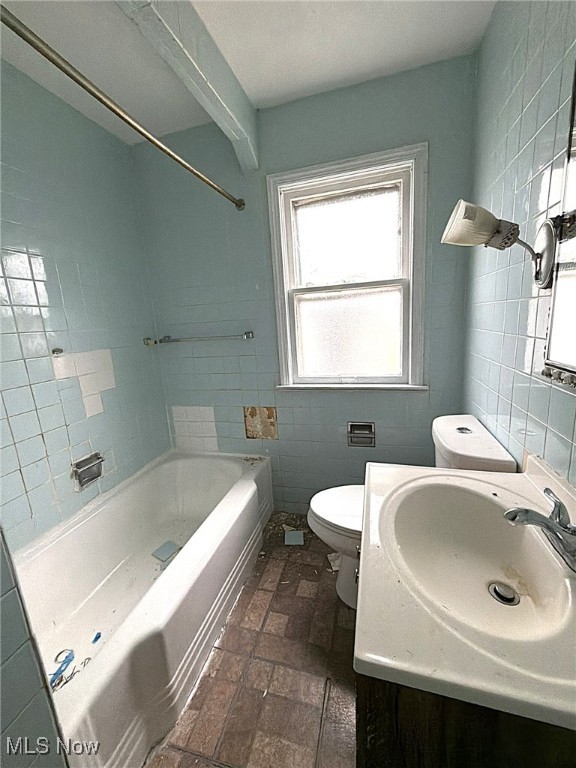 14914 Kingsford Avenue