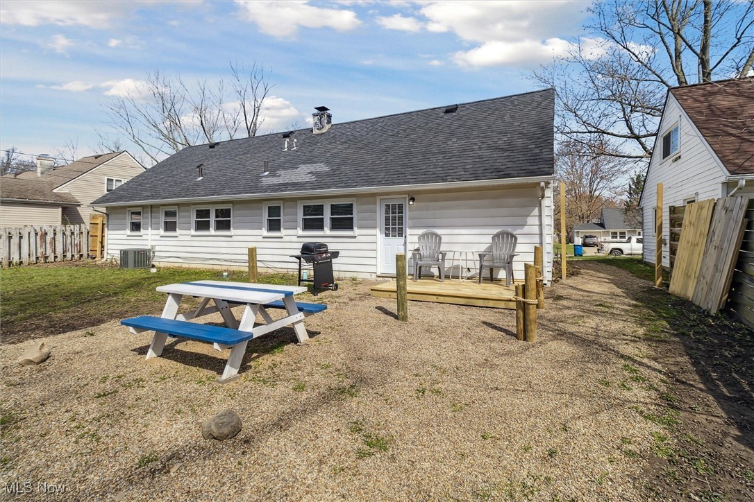 4890 Greenwood Drive, Sheffield Lake, Ohio image 35