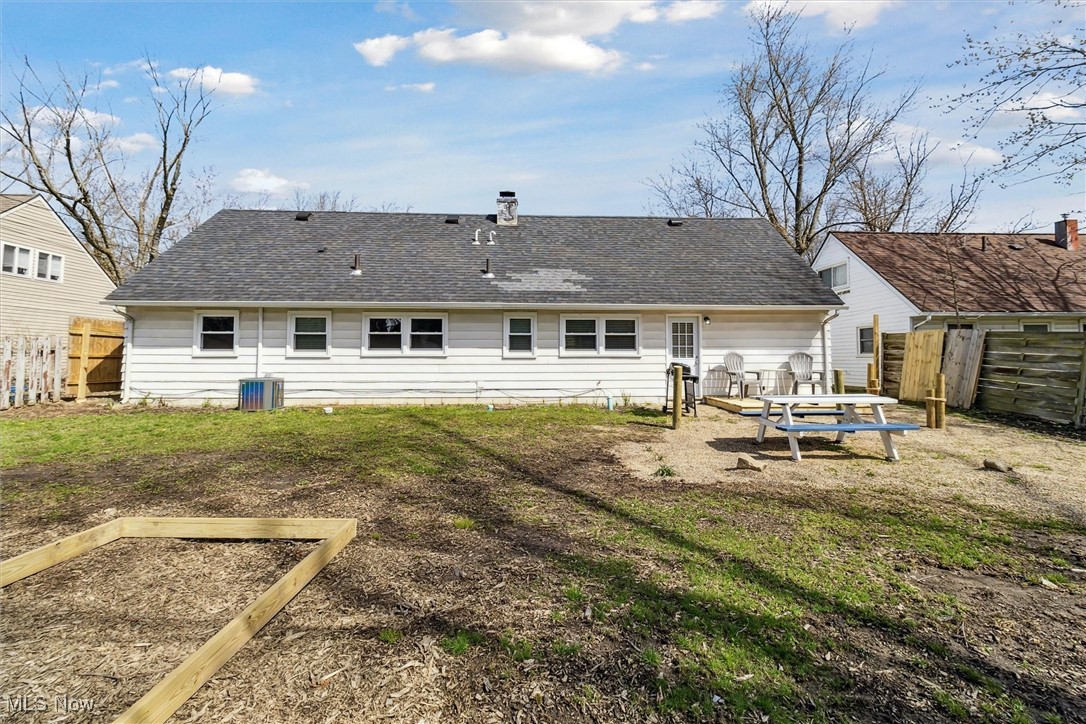 4890 Greenwood Drive, Sheffield Lake, Ohio image 34