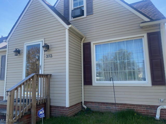 372 E 200th Street, Euclid, Ohio image 2
