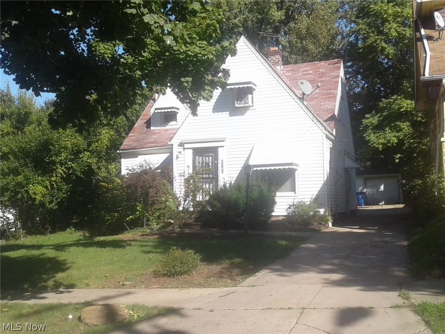 Bank owned property. Priced to Sell. Calling all investors