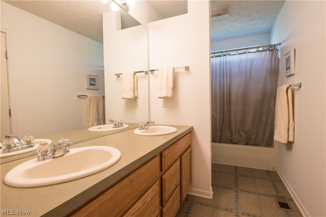 New Hampton 08 - Residential