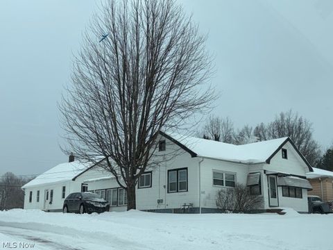 Photo of 4419 Lincoln Avenue, Parma, OH 44134 (MLS # 5190327)