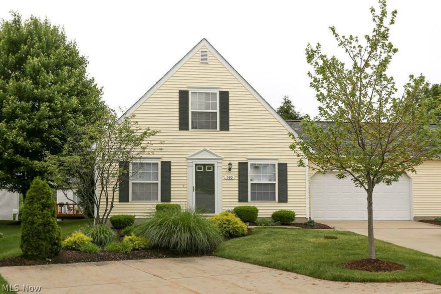 This clean and inviting condo almost cares for itself. You'll love its look: bright, open, with two stories and beautiful landscaping that is taken care of for you. Bedrooms designed for comfort. Spacious first level floor-plan is perfect for entertaining. This condo is move in ready and even includes your appliances.