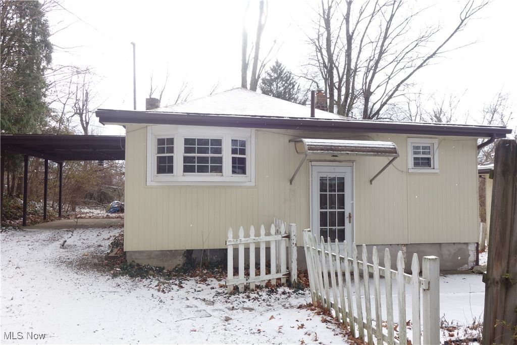 Photo of 206 Lakota Avenue, Portage Lakes, OH 44319 (MLS # 5176939)