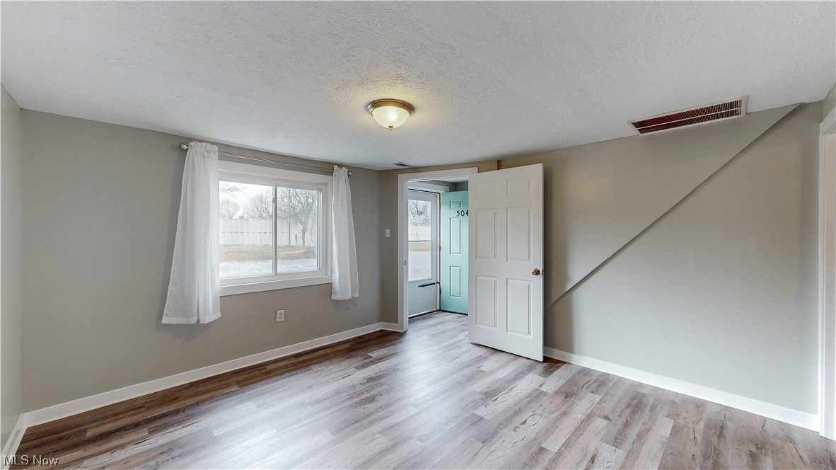 Green 27 - Residential Income