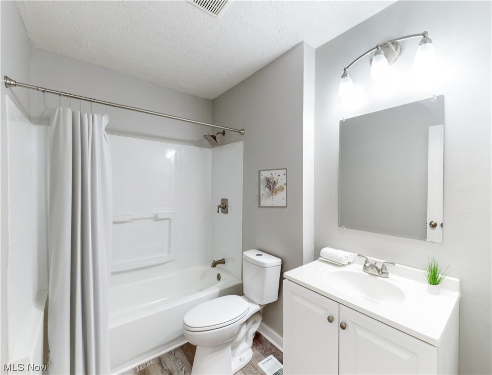 Green 27 - Residential Income