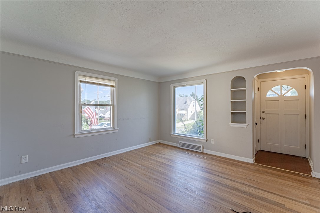 Seltzer-Round Cos Garfield Park - Residential