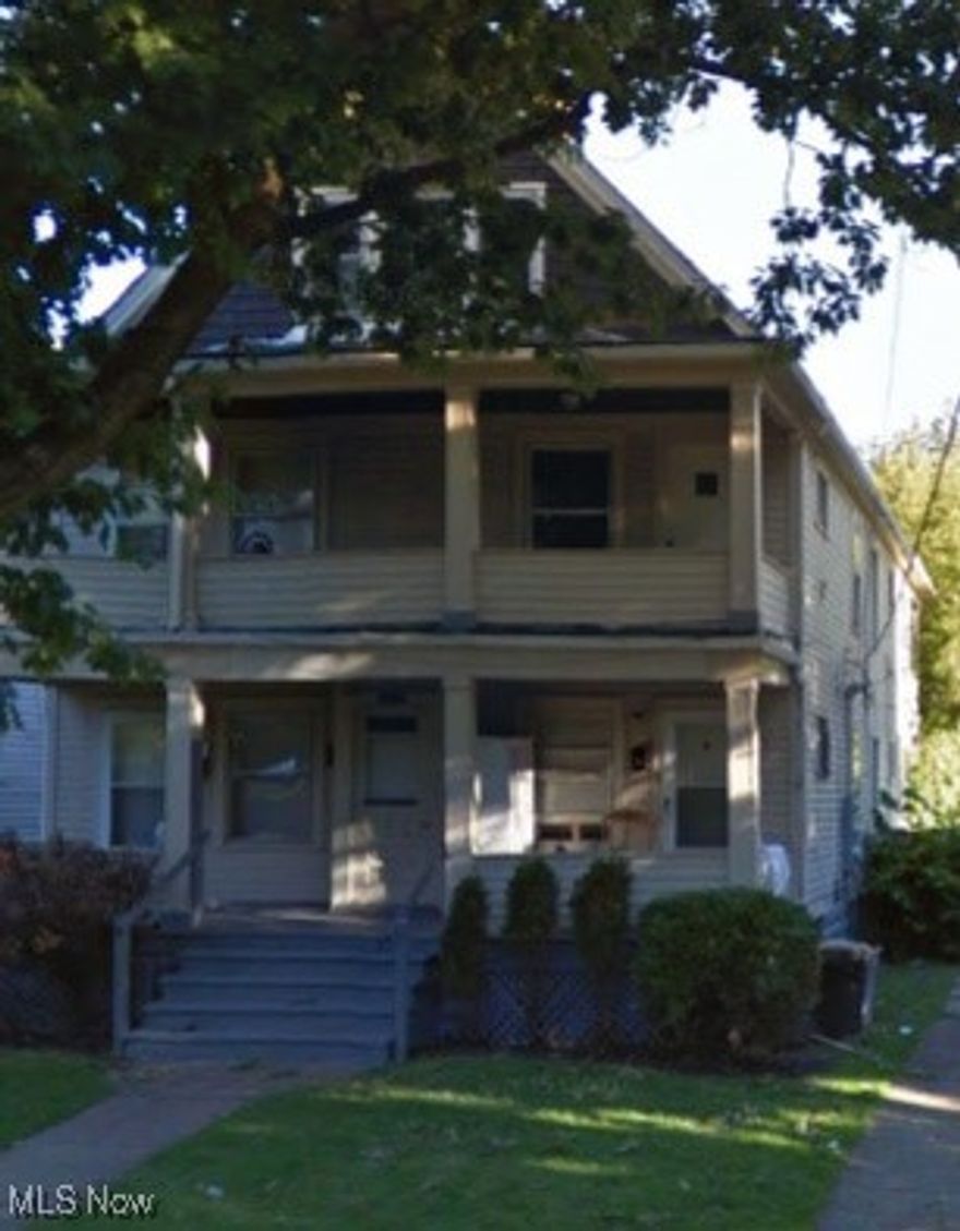 Investor's special!  Come check out the 4 unit Quad in the heart of Cleveland.  The property has two vacant units and two units occupied.  Property needs some work and has some drywall damage but is priced to sell.