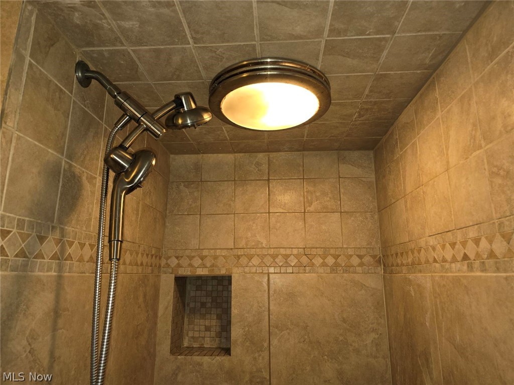 Basile Norton - Residential