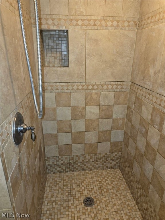 Basile Norton - Residential