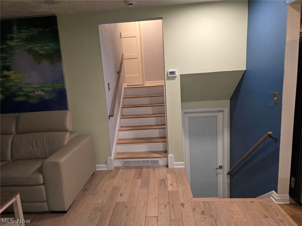 Basile Norton - Residential