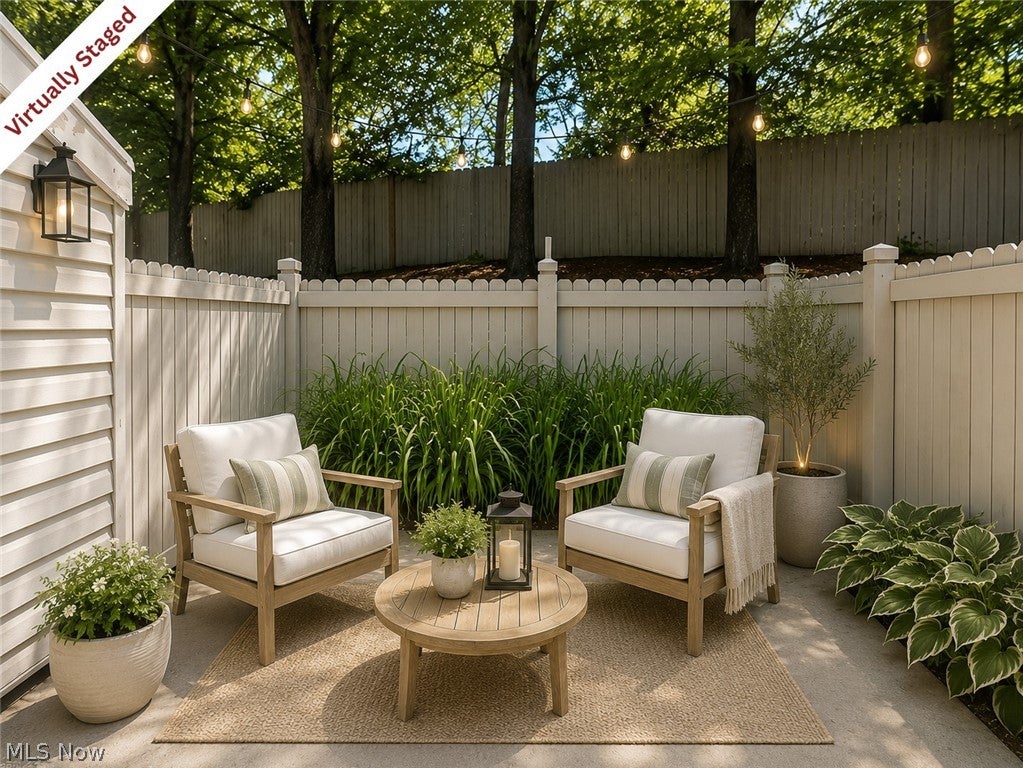 7 Woodland Chase Boulevard