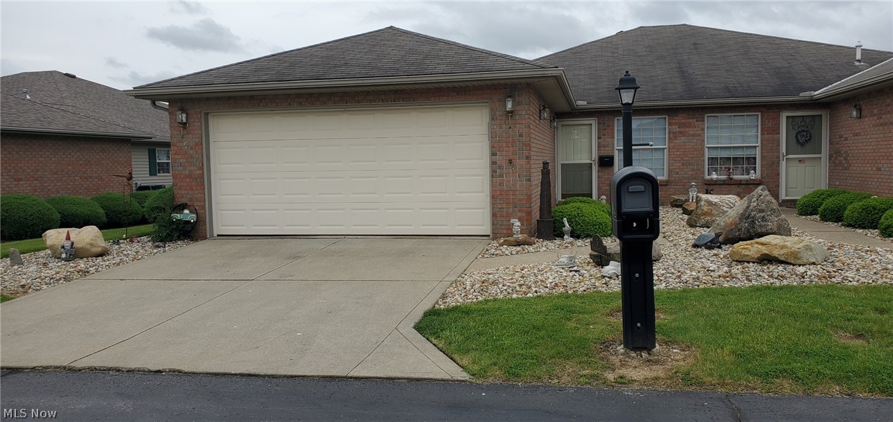 Photo 1 of 15 — 5 Ridgewood Drive, Willard, OH 44890