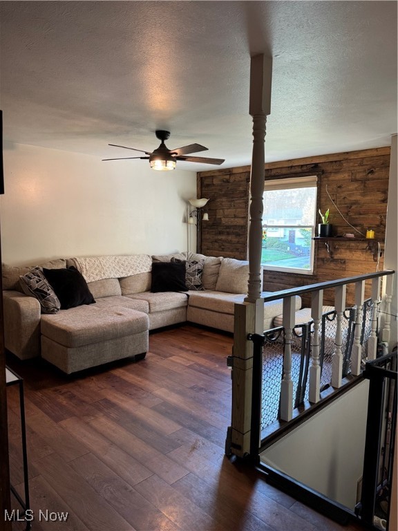 Niles, Ohio 44446, United States, 4 Bedrooms Bedrooms, ,4 BathroomsBathrooms,Residential,Active,151913