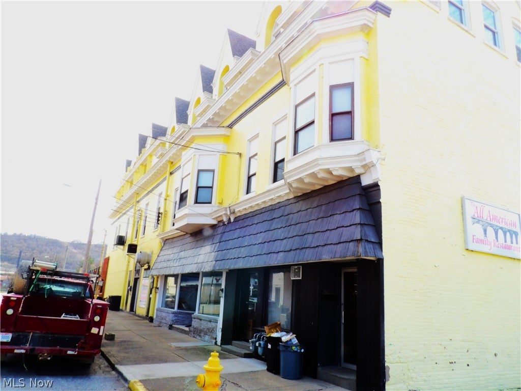 3293 Belmont Street