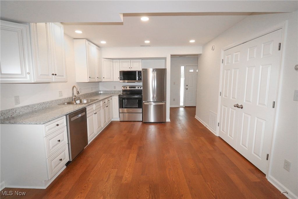 Photo of 110 Greenwich Road #39, Seville, OH 44273 (MLS # 5177024)