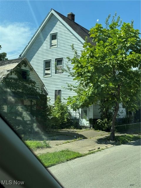11220 Primrose Avenue Cleveland OH 44108