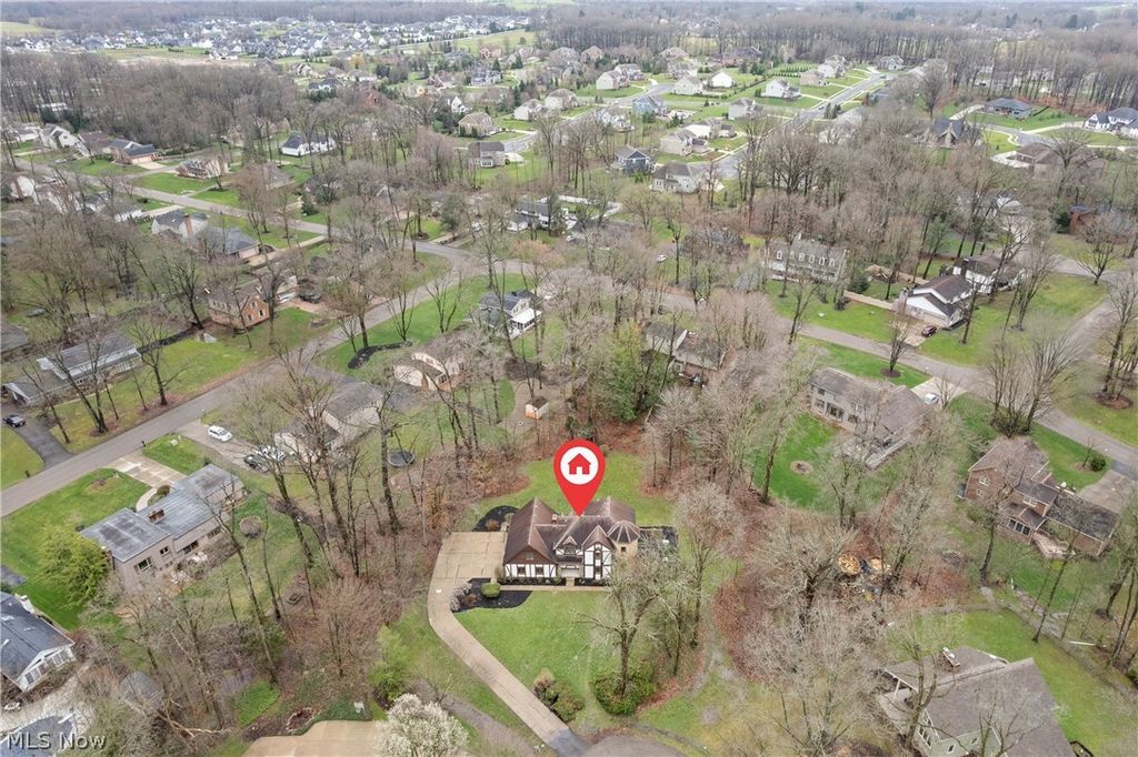 Photo of 9466 Beryl Street NW, Massillon, OH 44646 (MLS # 5198432)