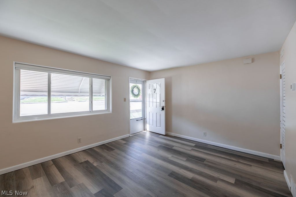 199 Dalepark Drive 7