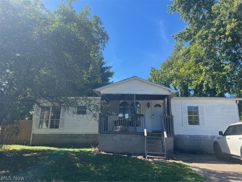 Homes For Sale - 925 Lynn Street<br/> Wood County, Parkersburg, WV 26101