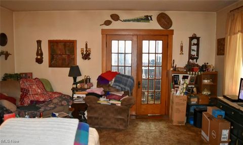 Tiny photo for 929 N Market Street, Lisbon, OH 44432 (MLS # 5179293)