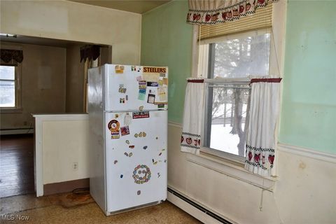 Tiny photo for 929 N Market Street, Lisbon, OH 44432 (MLS # 5179293)