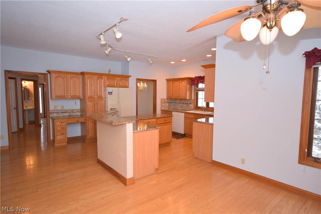 Chenoweth Country Club Estates - Residential