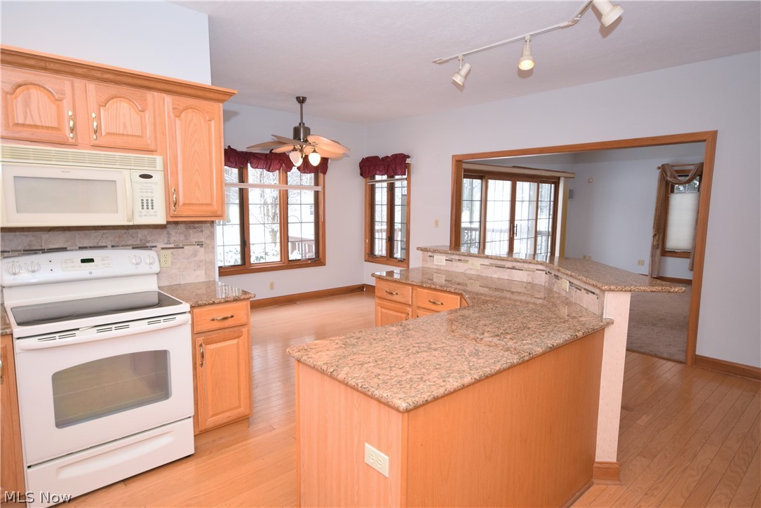 Chenoweth Country Club Estates - Residential