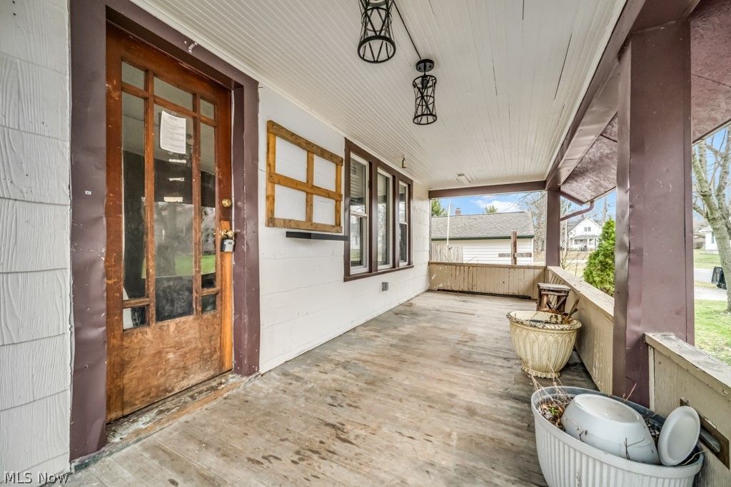 Photo of 604 Walton Street, Ravenna, OH 44266 (MLS # 5192223)